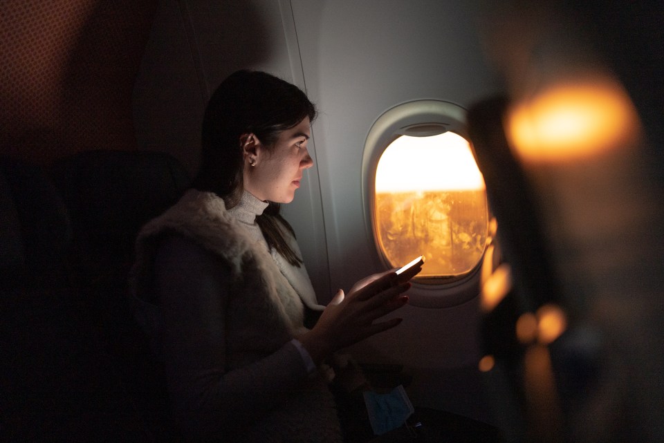 Window blinds should be kept down while the cabin lights are turned off