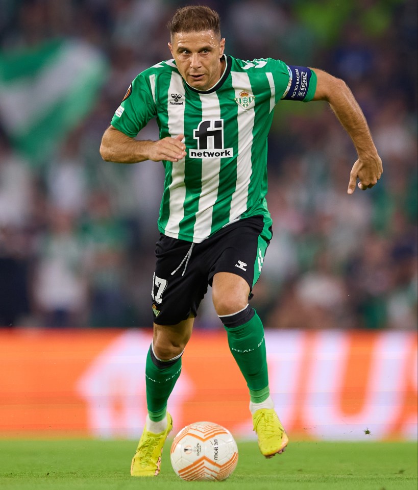 Joaquin has 528 LaLiga appearances for Real Betis