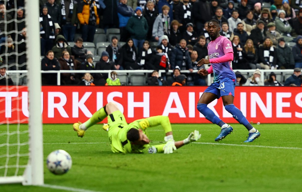 Fikayo Tomori rattled the post in the final minute of added time