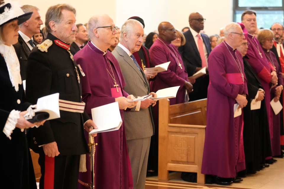 The monarch sang with the rest of the congregation