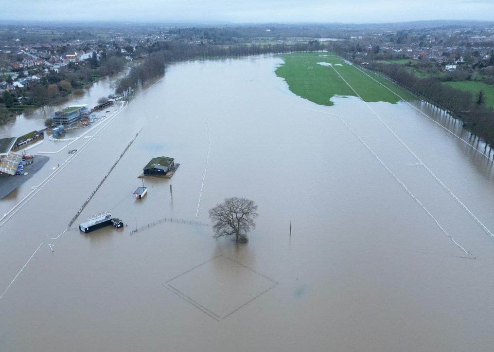 Worcester Racecourse has flooded this morning after the River Severn burst its banks