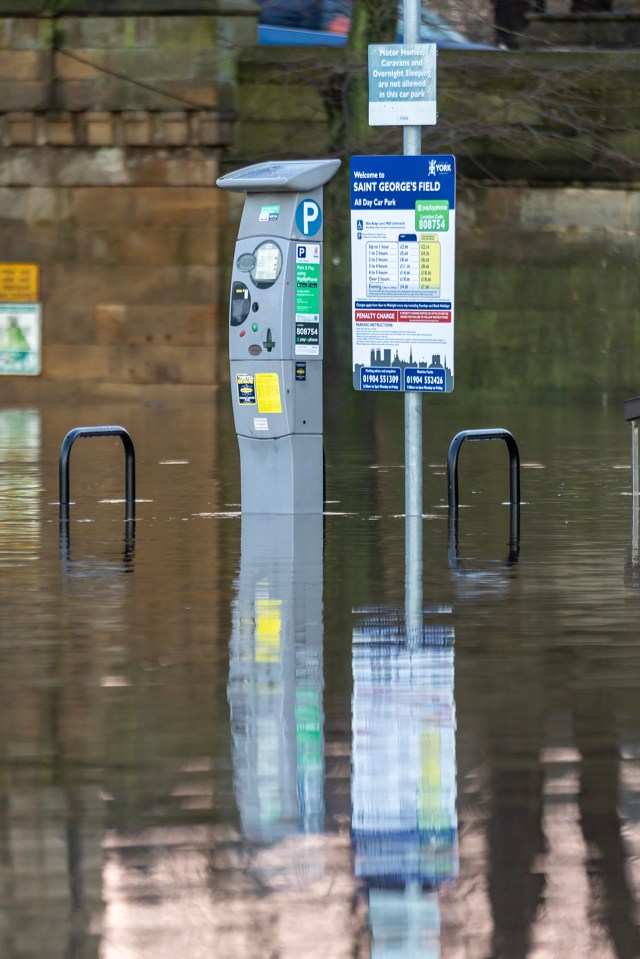 Water levels rose to a dangerous 4.14m in York this morning