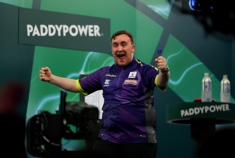 Littler's confidence and dedication was hailed by darts icon Phil Taylor