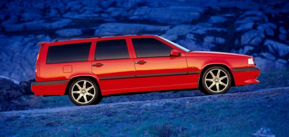 This is what a true Volvo 850 R is supposed to look like