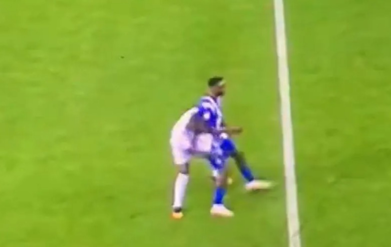 Antonio Rudiger got tight to his opponent Samu Omorodion