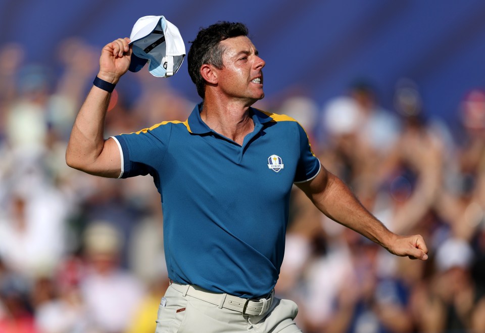 Rory McIlroy of Team Europe celebrates winning