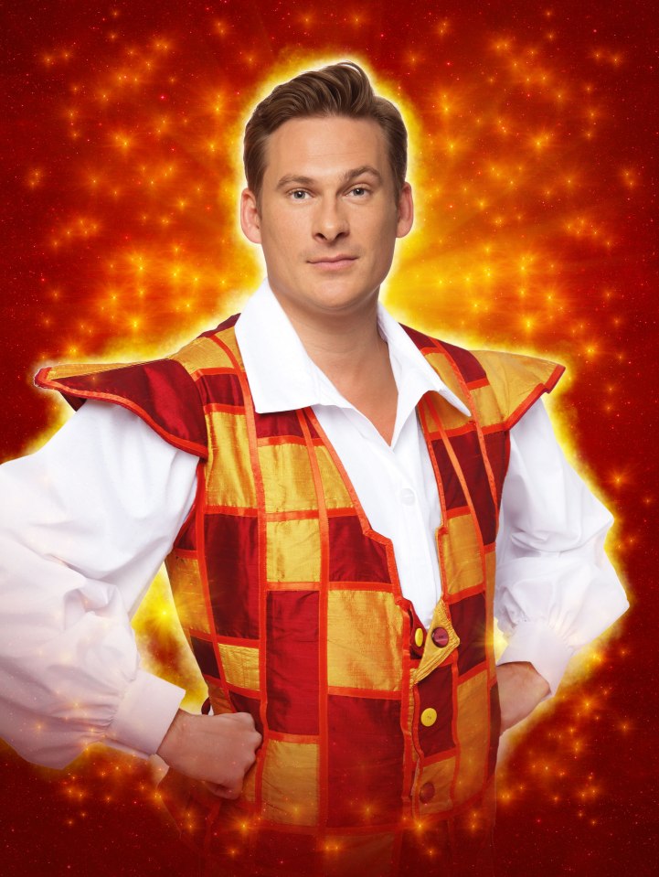 Lee Ryan pull out of a performance of Aladdin half way through a show in 2018 citing a chest infection — but was allegedly seen in Wetherspoons