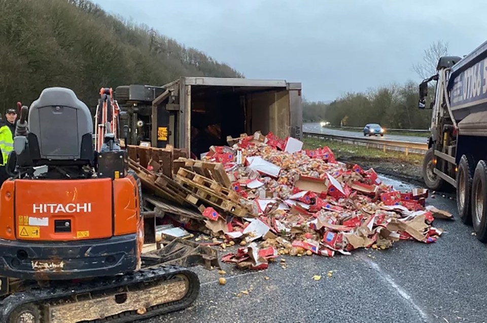 Strong winds toppled a delivery lorry driving along the southbound M5 in Devon, leaving the road blocked by spuds