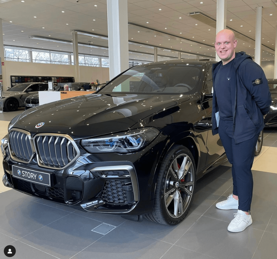 The BMW X6 M50i SUV is the most recent addition to van Gerwen's collection