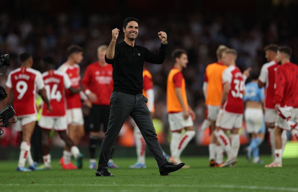 Arsenal have won 123 out of 205 matches as manager