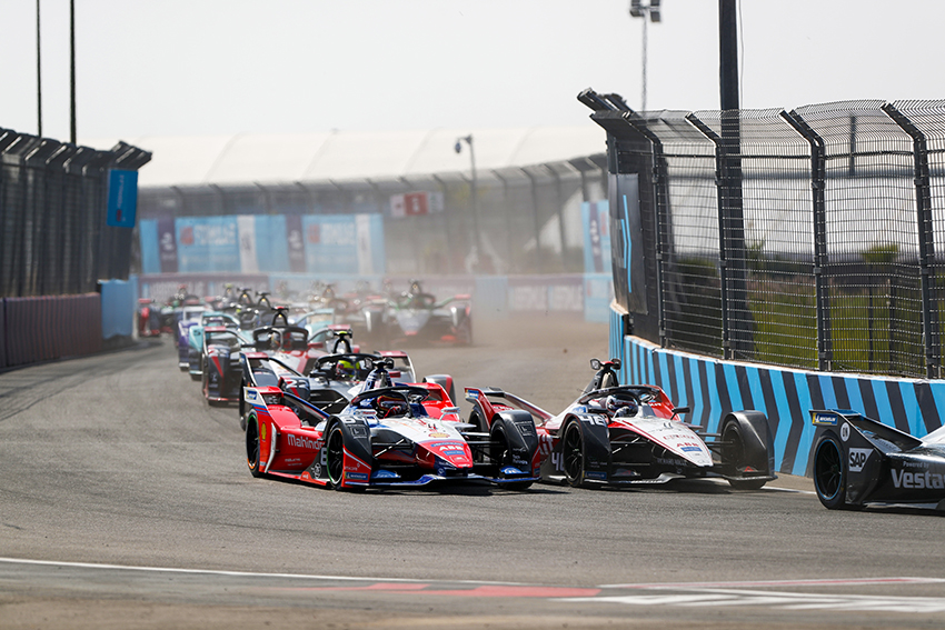 Formula E sees electric cars race around a smaller track compared to F1