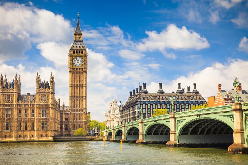 The tour goes past some of London's biggest landmarks too