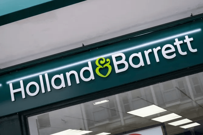 Holland and Barrett is closing a store in Dundee