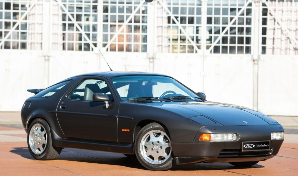 The 928 was customised by Porsche's very own Porsche Exclusive department