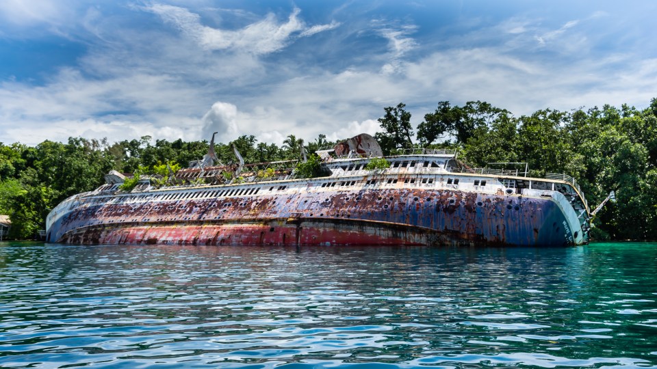 The huge liner used to explore the polar regions