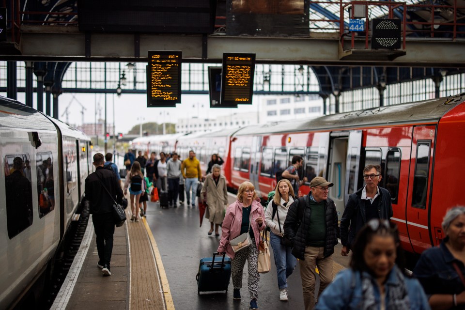 Train passengers face further disruption as Aslef drivers go on strike