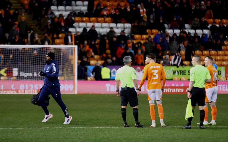 Play was halted in the FA Cup clash between Blackpool and Nottingham Forest