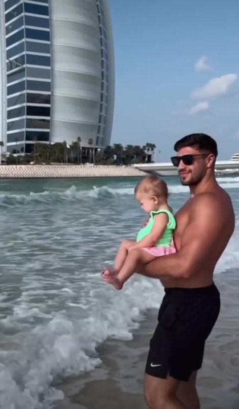 her boyfriend Tommy Fury and Bambi enjoyed the beach in Dubai