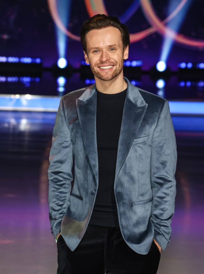  Mark Hanretty is back once again for another season of Dancing On Ice