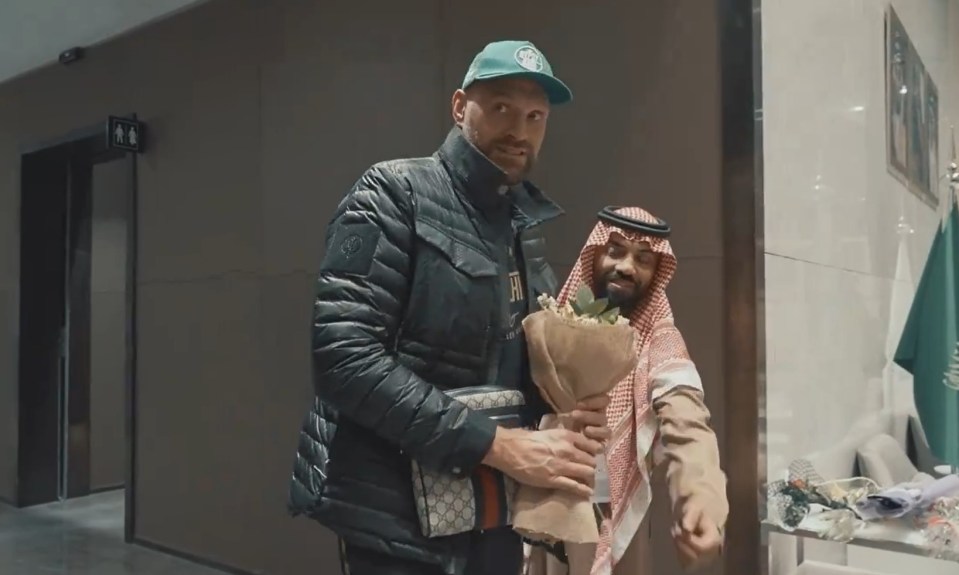 Tyson Fury has arrived in Saudi Arabia six weeks before he is due to fight Oleksandr Usyk