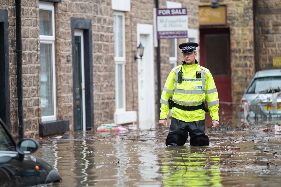 The show follows the devastation of a flash flood in the North of England