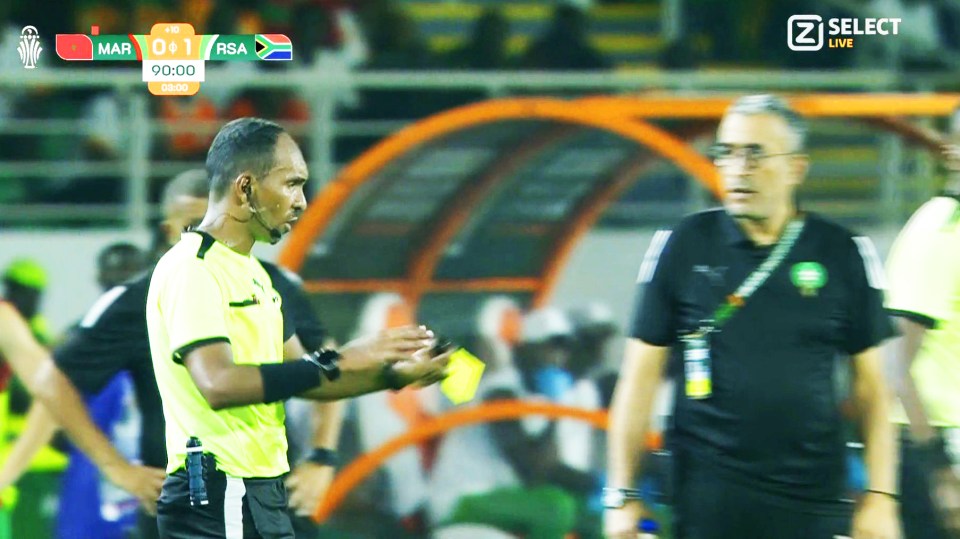 Referee Mahmood Ali Mahmood Ismail called Sofyan Amrabat back