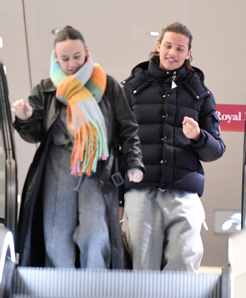 EXCLUSIVE: * Web Set Fee 350 GBP * * Print Fees To Be Agreed * Secure The Bag!! Strictly Come Dancing Winner Ellie Leach seen enjoying a cosy late night Nando's dinner date with Strictly Co Star Bobby Brazier in Birmingham ahead of the 2024 tour. Bobby and Ellie were seen enjoying the low key outing to Nando's where they grabbed their chicken fix. The outing comes after Bobby has recently been under fire for his close PDA with dance partner Dianne Buswell. Pictured: Ellie Leach,Bobby Brazier Ref: SPL10683324 150124 EXCLUSIVE Picture by: Click News And Media / SplashNews.com Splash News and Pictures USA: 310-525-5808 UK: 020 8126 1009 eamteam@shutterstock.com World Rights, No Bulgaria Rights, No Czechia Rights, No France Rights, No Croatia Rights, No Portugal Rights, No Serbia Rights, No Romania Rights, No Spain Rights, No Turkey Rights, No Ukraine Rights