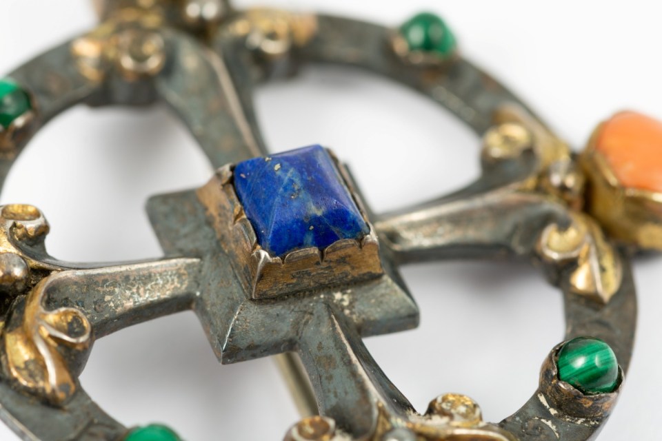 Auction experts revealed the brooch was made by the great Victorian Gothic Revival designer and architect William Burges