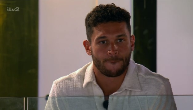 Callum looked on as Georgia and Tom reconnected over their date