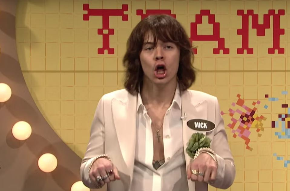 Harry as Mick Jagger on Saturday Night Live in 2017