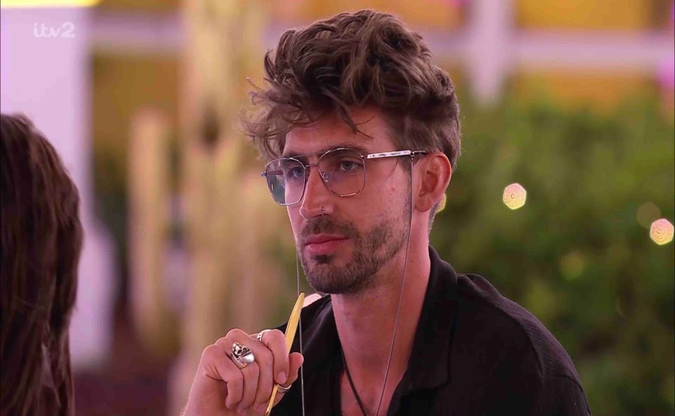 Love Island fans aren't happy with Chris' choice