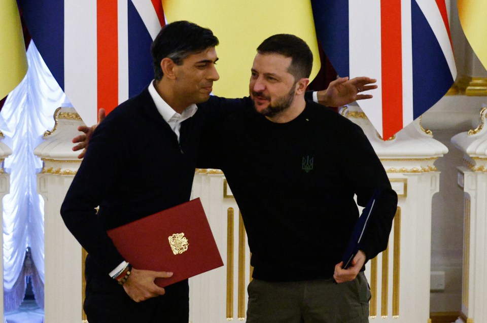 British Prime Minister Rishi Sunak  with Ukrainian President Volodymyr Zelensky