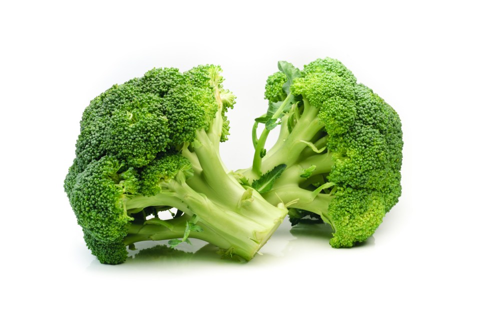 Broccoli are packed with slow-to-digest insoluble fibre