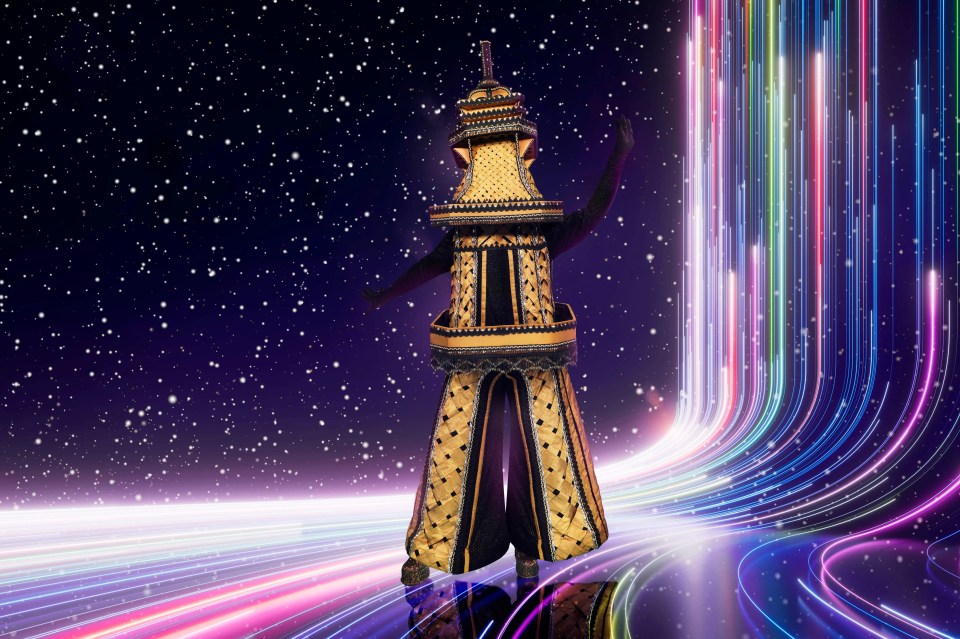 This image and the information contained herein is strictly embargoed until 21.00 Sunday 10th December 2023..From Bandicoot TV..The Masked Singer: SR5 on ITV1 and ITVX..Pictured: Eiffel Tower..This photograph is (C) ITV Plc/Bandicoot TV and can only be reproduced for editorial purposes directly in connection with the programme or event mentioned above, or ITV plc. This […]