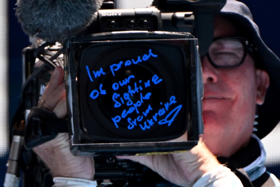 She wrote a message of support on the TV camera lens