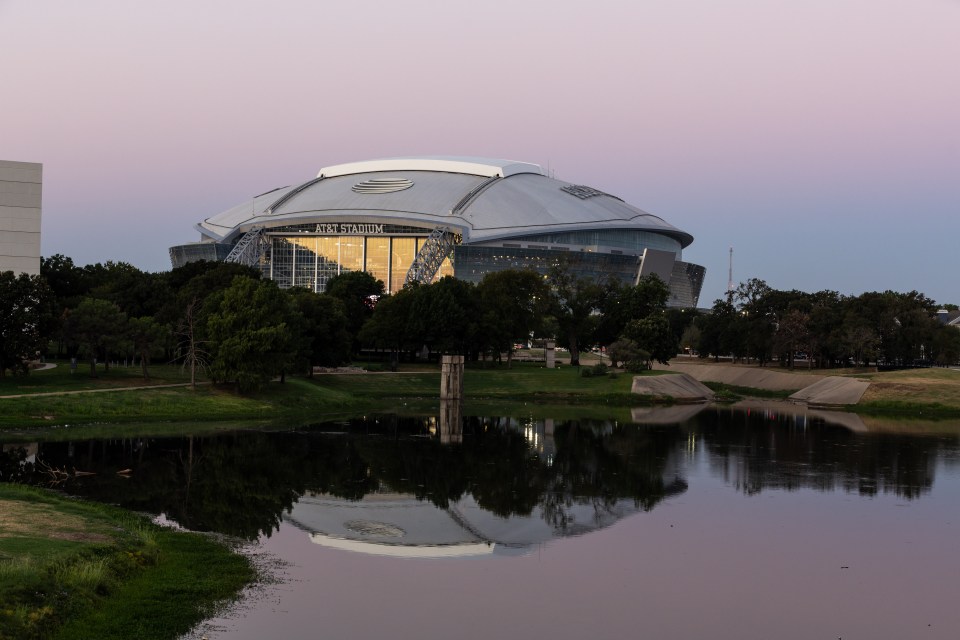 AT&T Stadium has a retractable roof