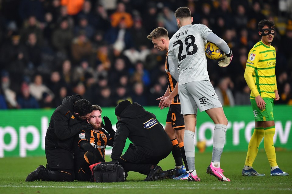 Aaron Connolly suffered a nasty injury after being clattered by Norwich's keeper