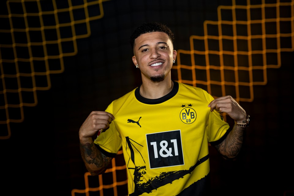 He follows Jadon Sancho to Signal Iduna Park