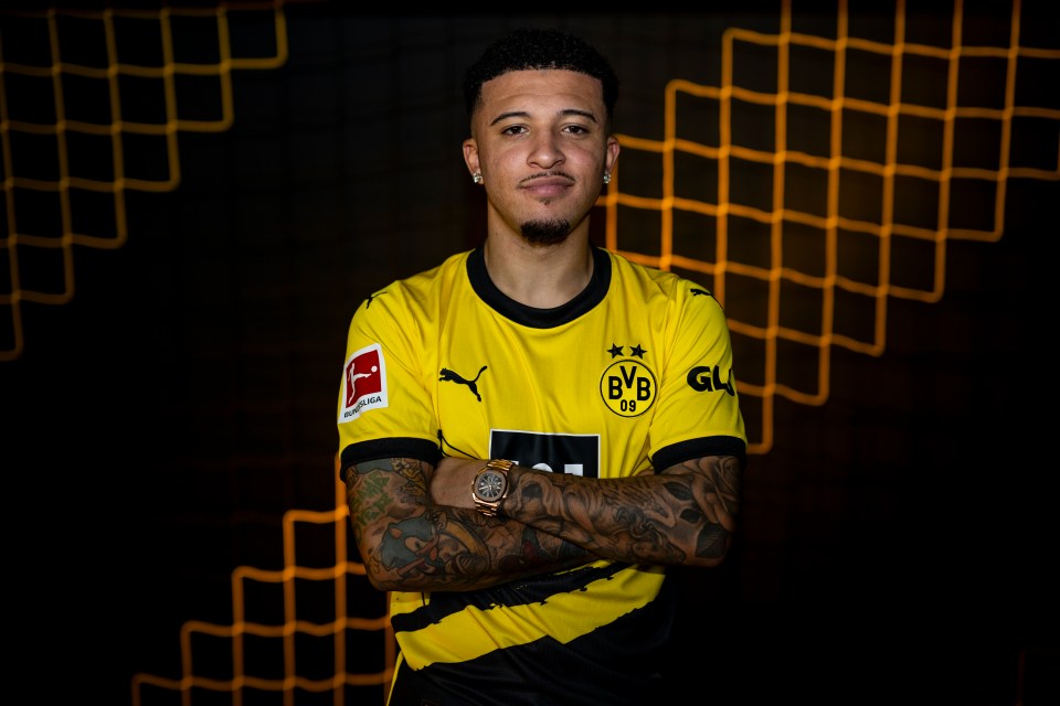 Jadon Sancho has re-signed for Borussia Dortmund on loan after being exiled by ten Hag