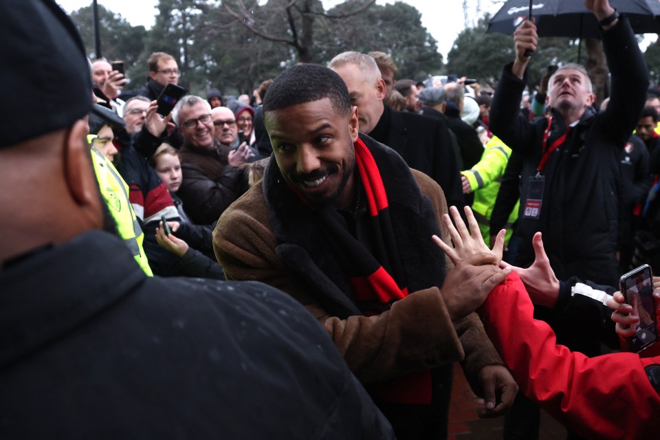 The Hollywood heartthrob was mobbed by fans on his way into the ground