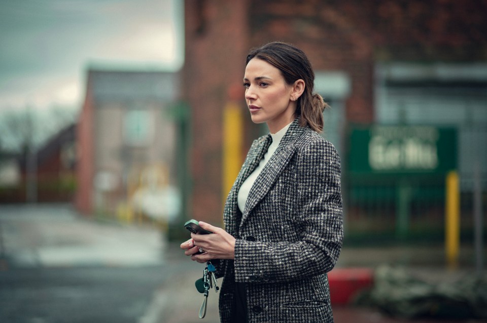 Michelle Keegan plays Maya Stern in Netflix drama Fool Me Once