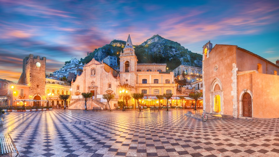 The San Giuseppe church in Taormina is simply glowing