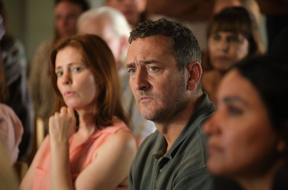 Lee Castleton is played by Will Mellor in Mr Bates vs the Post Office