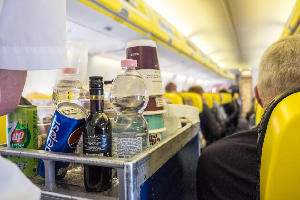 Follow these tips to elevate your in-flight drinking experience