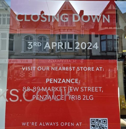 The retailer has put up a closing down sign in its shop window