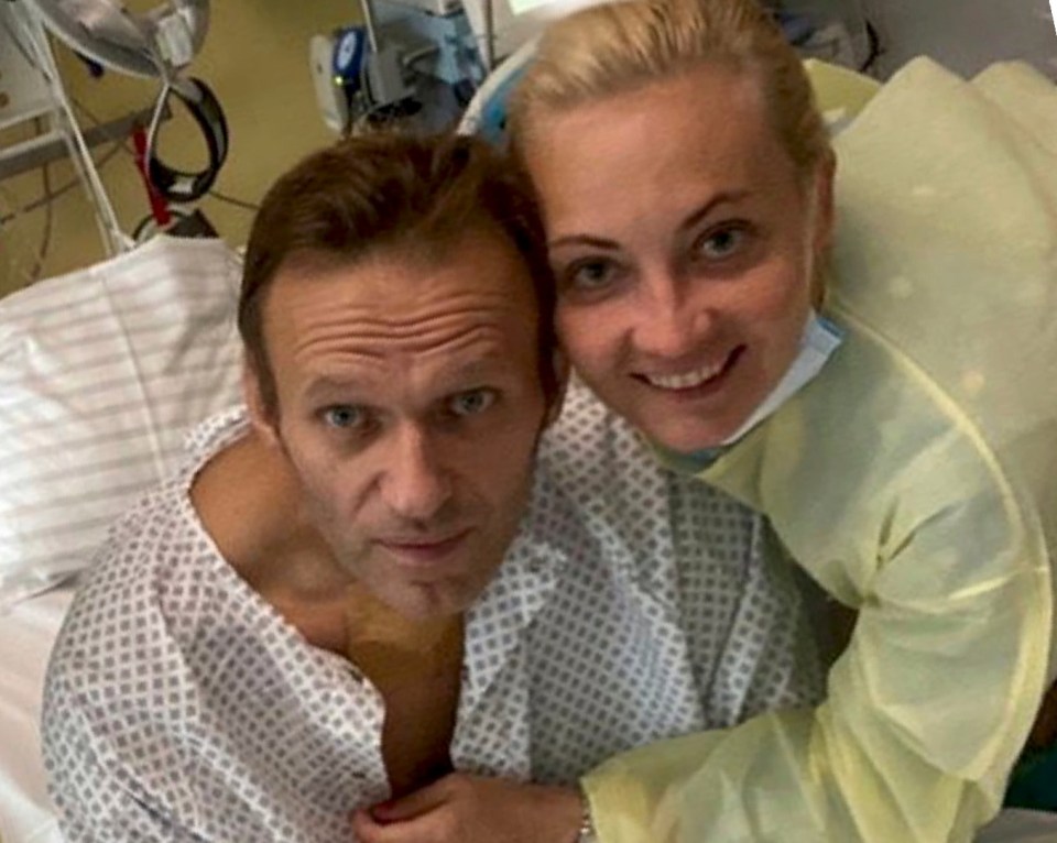 Navalny with his wife Yulia after being poisoned in 2020