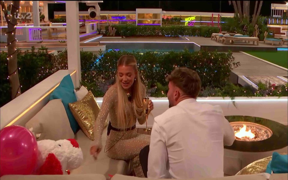 Love Island fans begged producers to reveal a key detail that coule reunite Molly Smith and Callum Jones