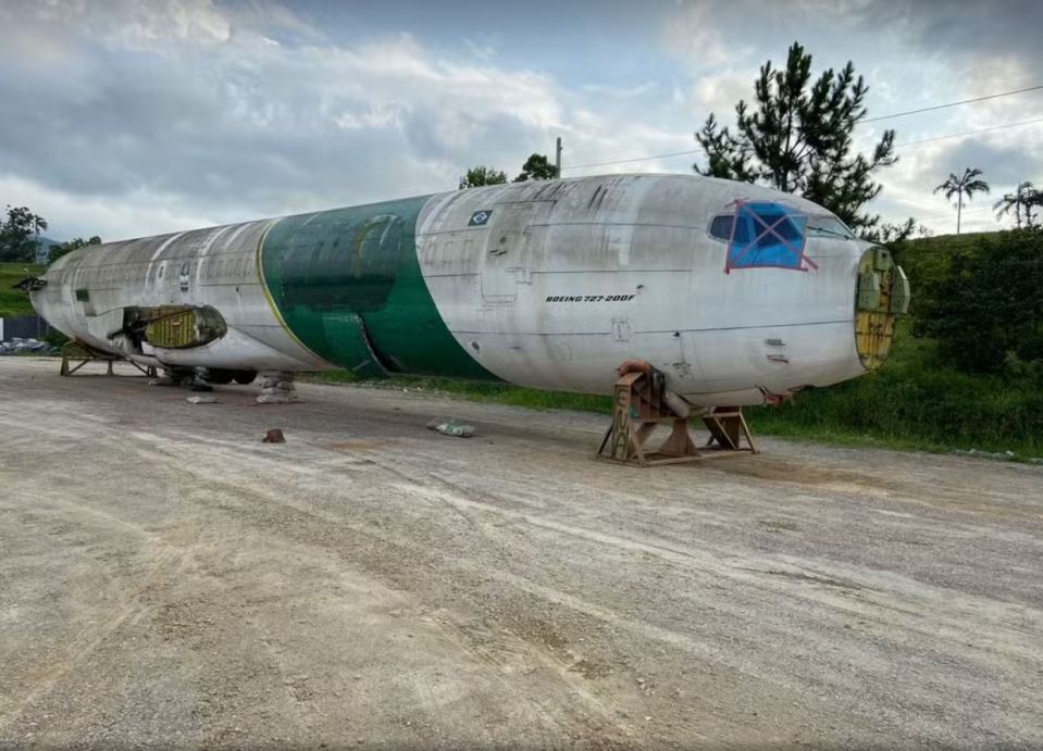 The bulk of the plane scraps have now made it to the site for work to be carried out