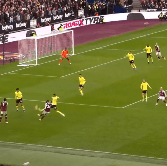 Masuaku scored a similar goal against Chelsea in 2021