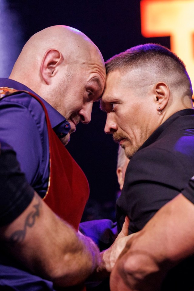 epa10979261 British boxer Tyson Fury (L) and Ukrainian boxer Oleksandr Usyk (R) face each other during a press conference ahead of Tyson Fury vs Oleksandr Usyk boxing match, in London, Britain, 16 November 2023. The undisputed heavyweight championship title fight between the British boxer Tyson Fury and Ukrainian boxer Oleksandr Usyk will take place in Riyadh, Saudi Arabia on 17 February 2024. EPA/TOLGA AKMEN